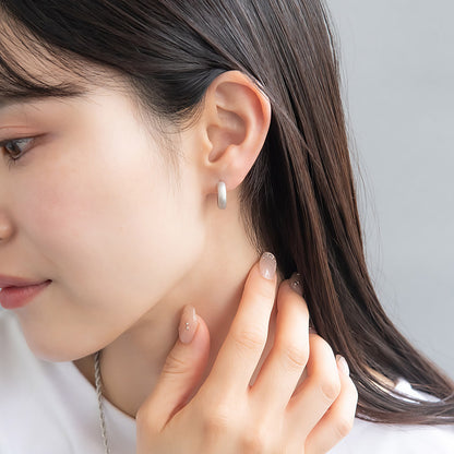 ピアス sable silver メタル ライン テクスチャー C型 スタッドピアス