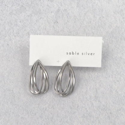 ピアス ニッケルフリー sable silver メタル トリプル レイヤード ドロップ クロス ライン スタッドピアス