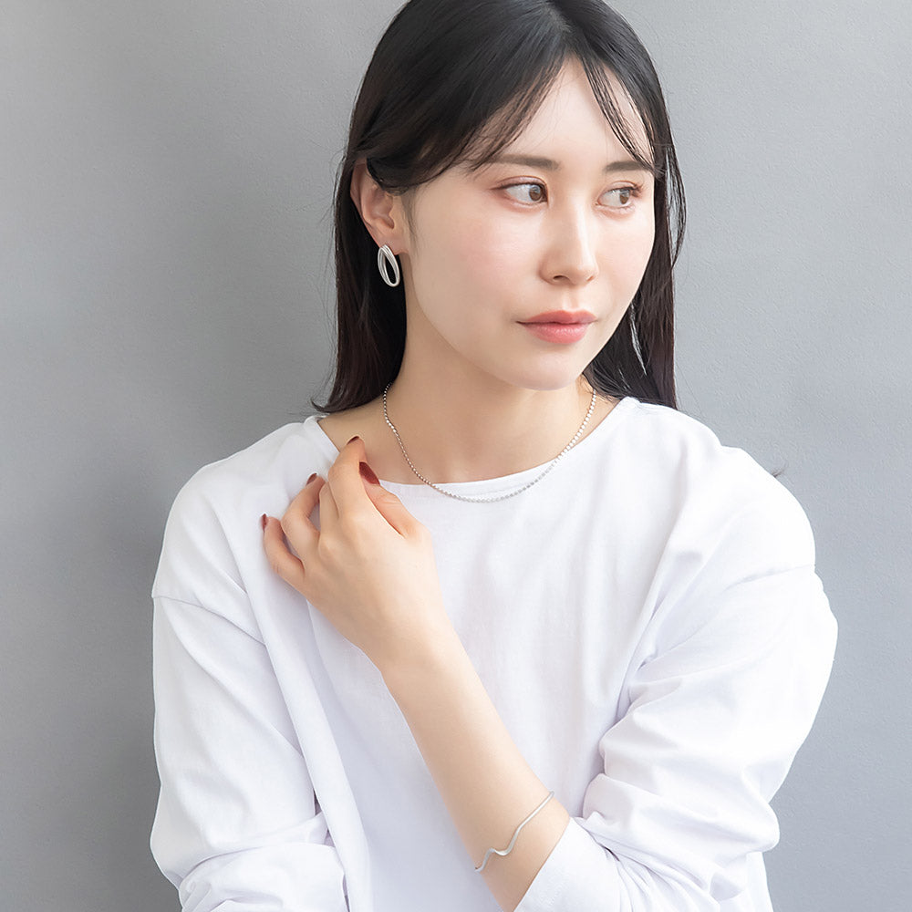 ピアス ニッケルフリー sable silver メタル トリプル レイヤード ドロップ クロス ライン スタッドピアス