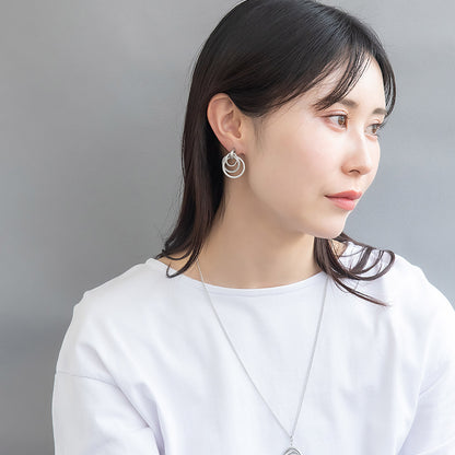 ピアス ニッケルフリー sable silver メタル レイヤード リング クロス テクスチャー スタッドピアス