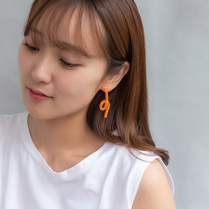 ピアス ニッケルフリー skeleton color ウェーブ ツイスト ライン アシンメトリー チタンポスト スタッドピアス