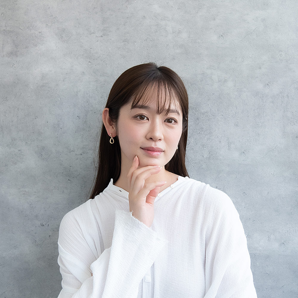 ピアス ニッケルフリー メタル スリム ライン テクスチャー ドロップ ワンタッチ フープピアス