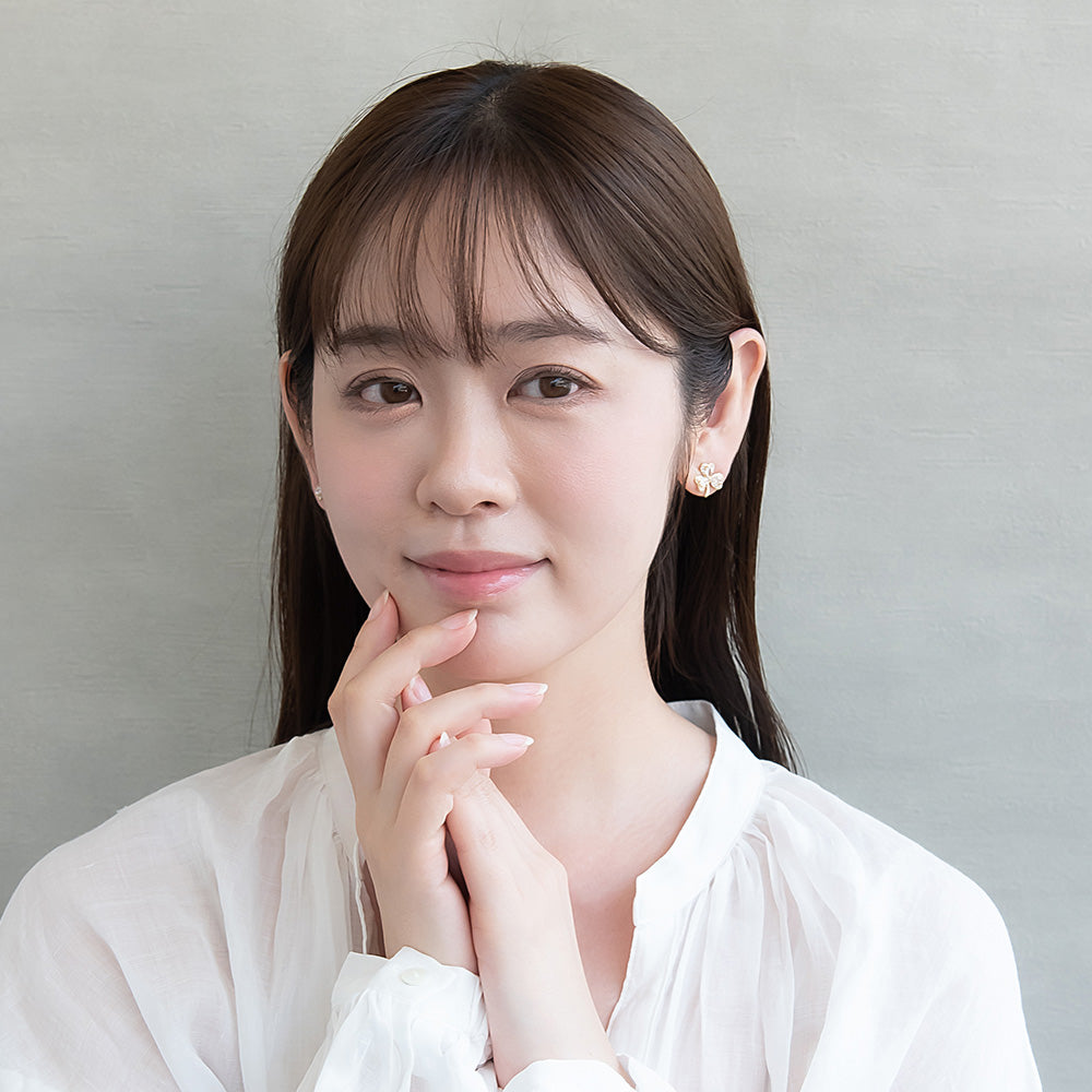 ピアス ニッケルフリー メタル キュービックジルコニア クローバー チタンポスト スタッドピアス