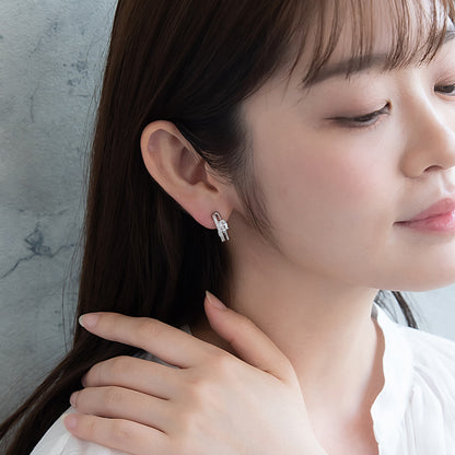 ピアス ニッケルフリー メタル キュービックジルコニア オーバル ダブル ライン J チタンポスト C型 スタッドピアス