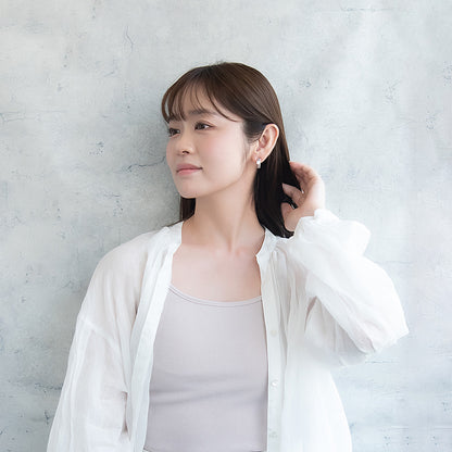 ピアス ニッケルフリー メタル キュービックジルコニア オーバル ダブル ライン J チタンポスト C型 スタッドピアス