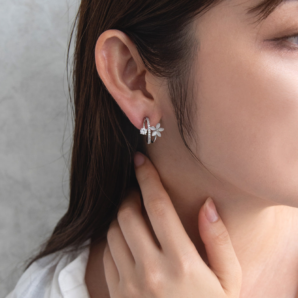 ピアス ニッケルフリー メタル キュービックジルコニア 合成キャッツアイ フラワー チタンポスト C型 スタッドピアス