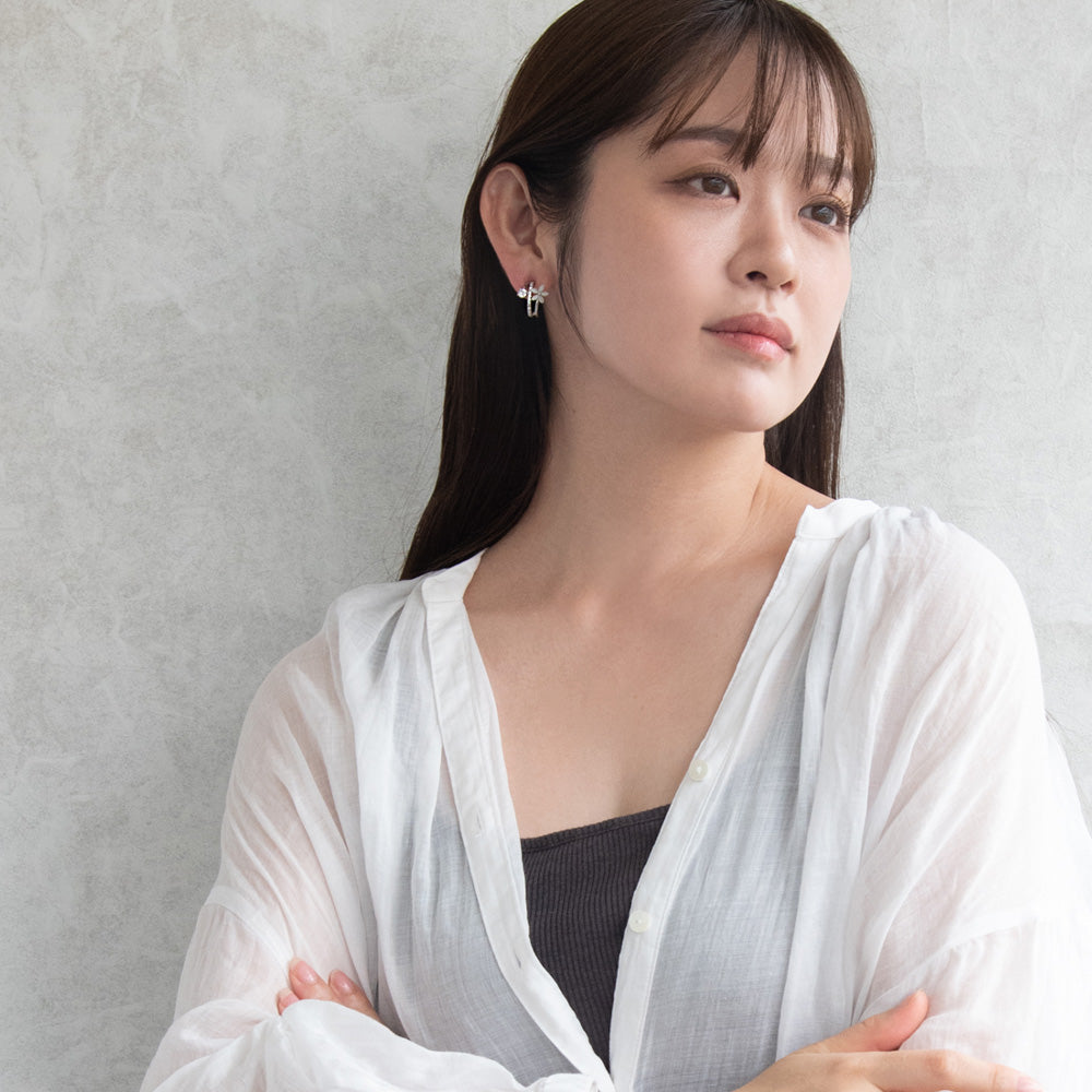 ピアス ニッケルフリー メタル キュービックジルコニア 合成キャッツアイ フラワー チタンポスト C型 スタッドピアス