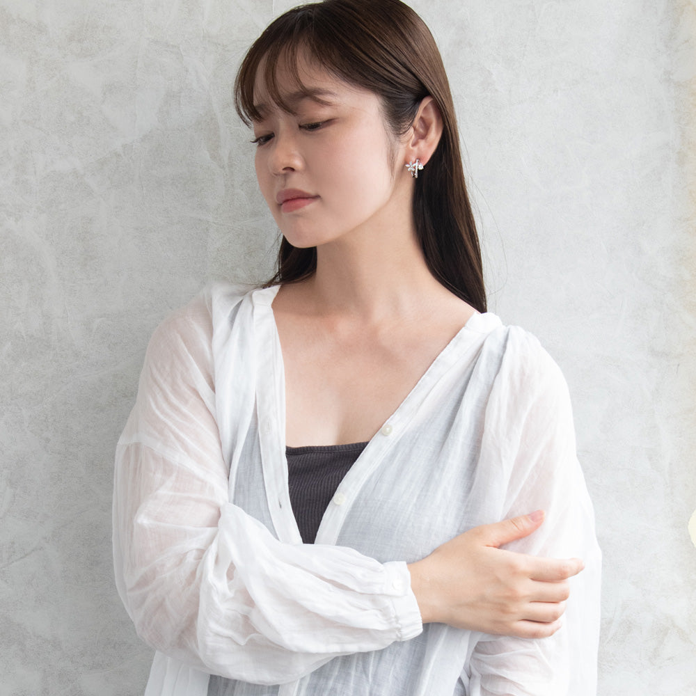 ピアス ニッケルフリー メタル キュービックジルコニア 合成キャッツアイ フラワー チタンポスト C型 スタッドピアス