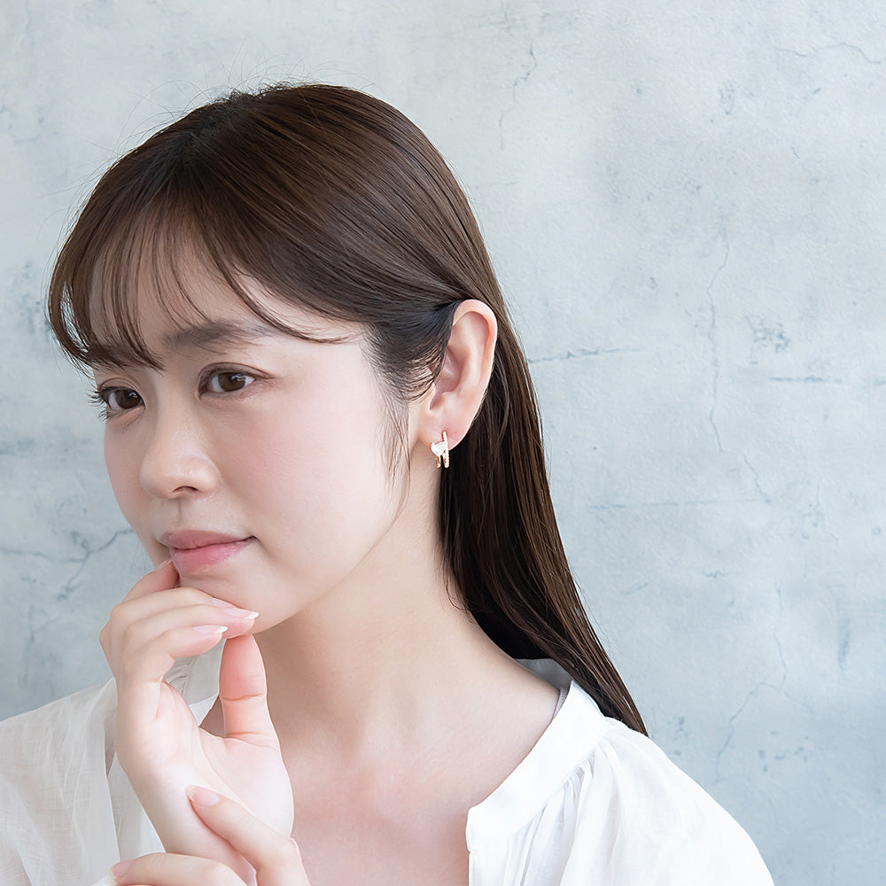 ピアス ニッケルフリー メタル キュービックジルコニア ハート ダブル ライン J チタンポスト C型 スタッドピアス