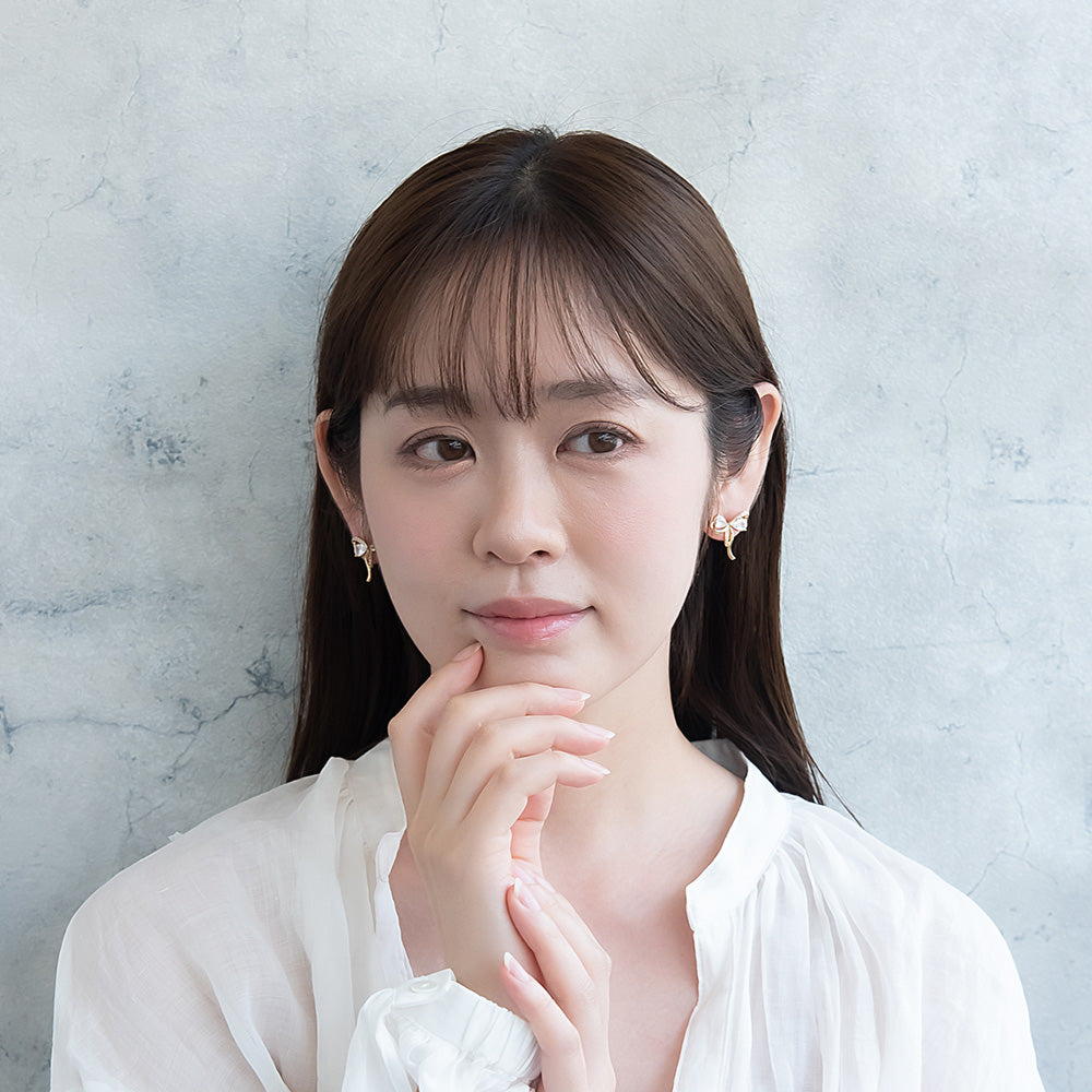 ピアス ニッケルフリー メタル キュービックジルコニア ドロップ リボン チタンポスト スタッドピアス