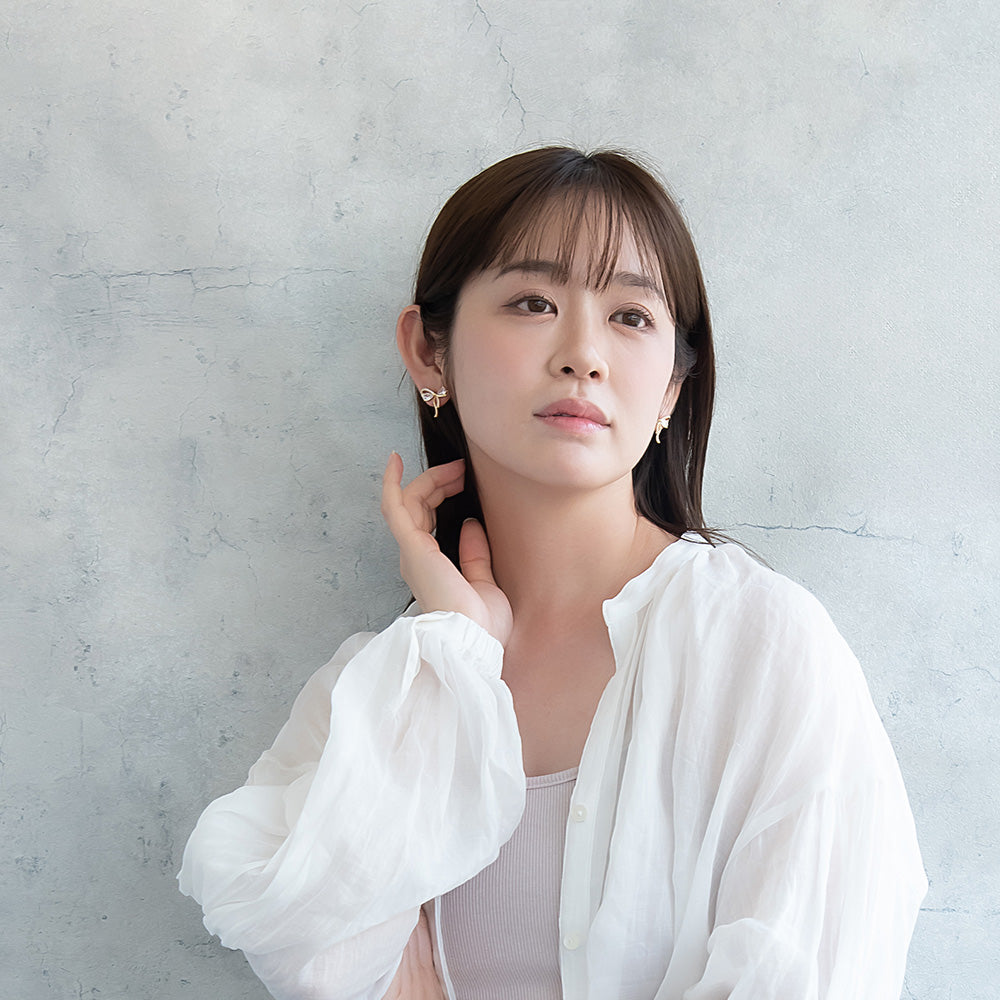 ピアス ニッケルフリー メタル キュービックジルコニア ドロップ リボン チタンポスト スタッドピアス