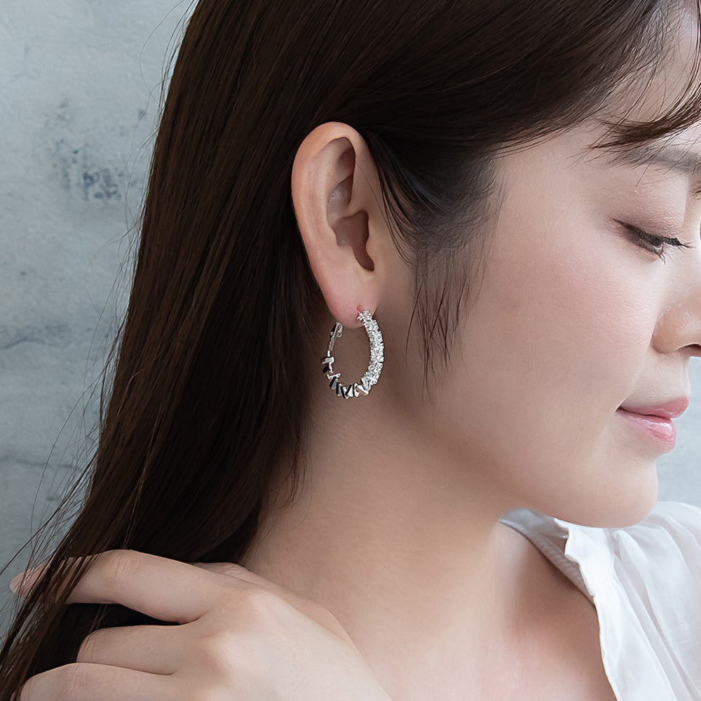 ピアス ニッケルフリー メタル ミニ ストーン トライアングル ビーズ ハーフ フープピアス