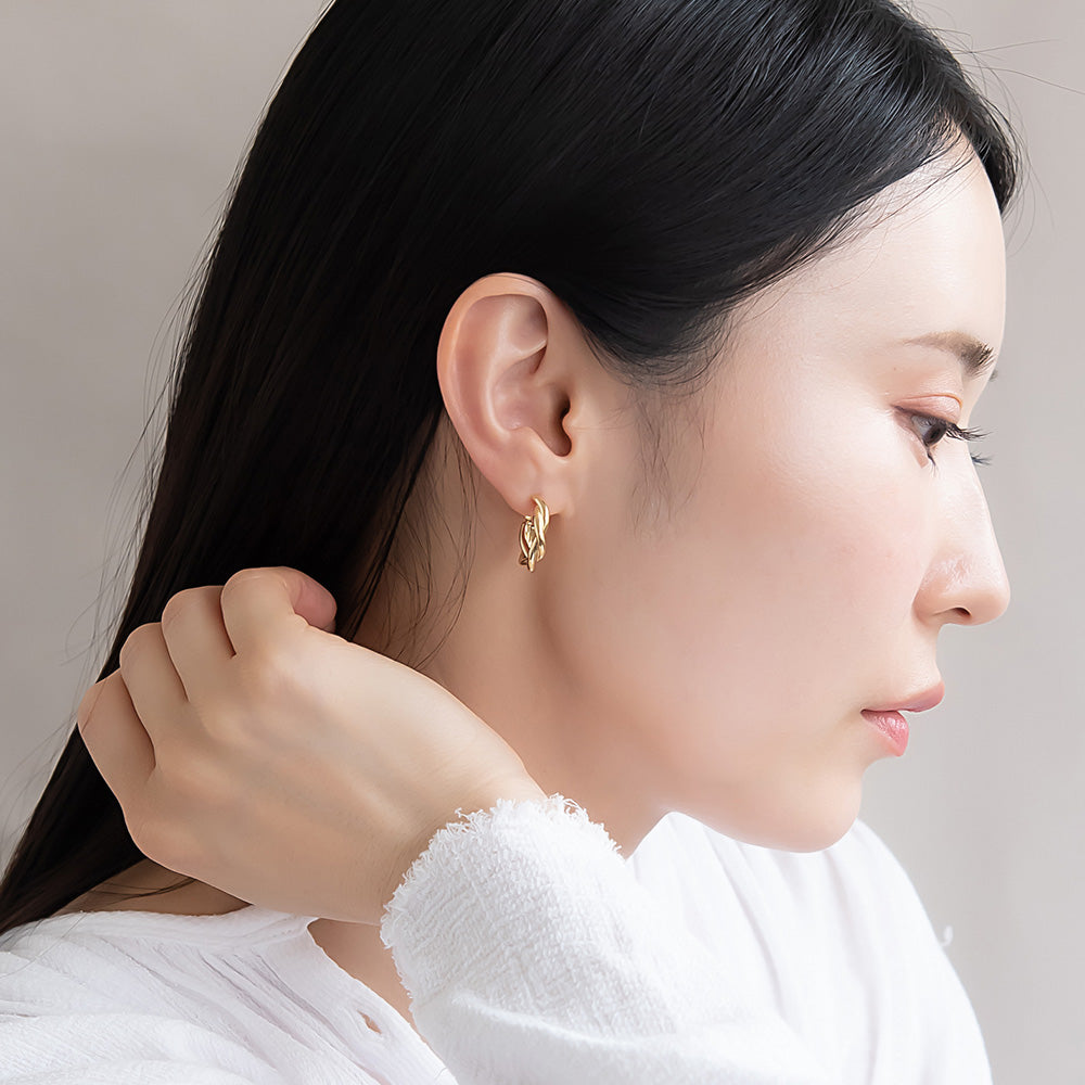 ピアス ニッケルフリー メタル ツイスト チタンポスト フープピアス