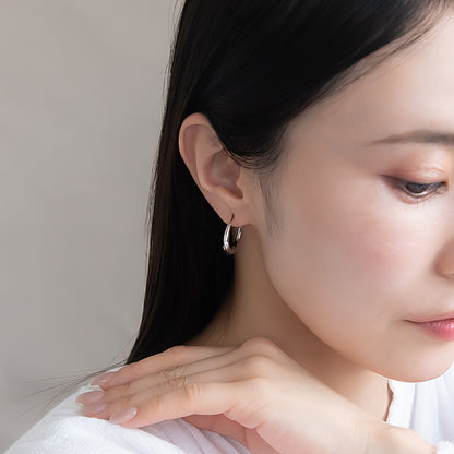 ピアス ニッケルフリー メタル ツイスト チタンポスト フープピアス