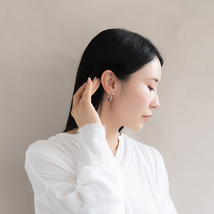 ピアス ニッケルフリー メタル ツイスト チタンポスト フープピアス