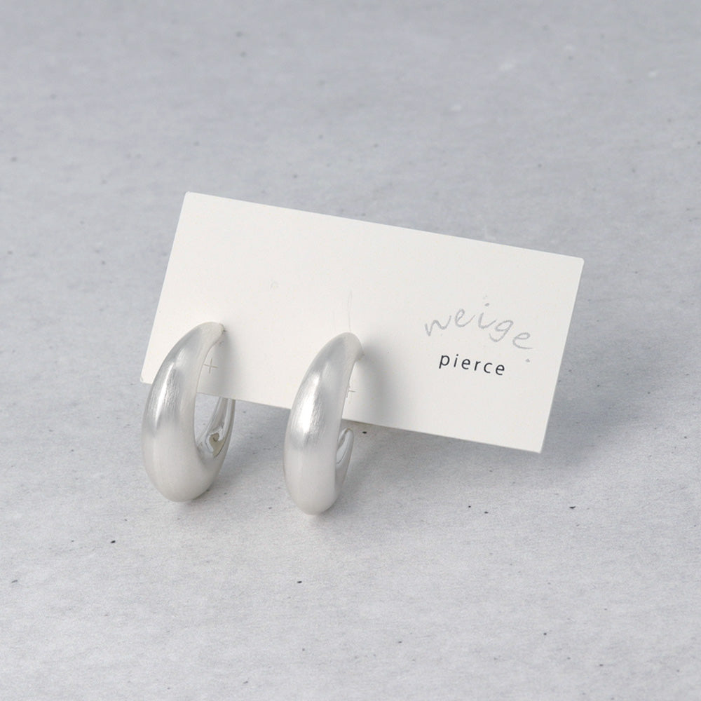 ピアス ニッケルフリー neige. メタル カーブ サイド クレッセントムーン C型 スタッドピアス