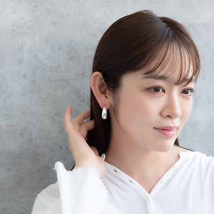 ピアス ニッケルフリー neige. メタル カーブ サイド クレッセントムーン C型 スタッドピアス