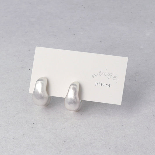 ピアス ニッケルフリー neige. メタル プレート カーブ L字 ウェーブライン C型 スタッドピアス