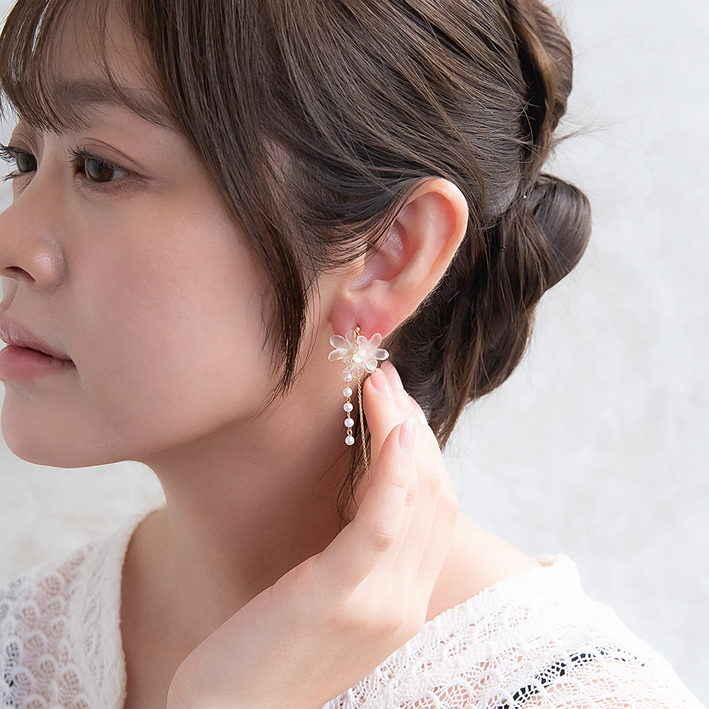 Classy ピアス ニッケルフリー メタル ワイヤー フラワー トリプル 半