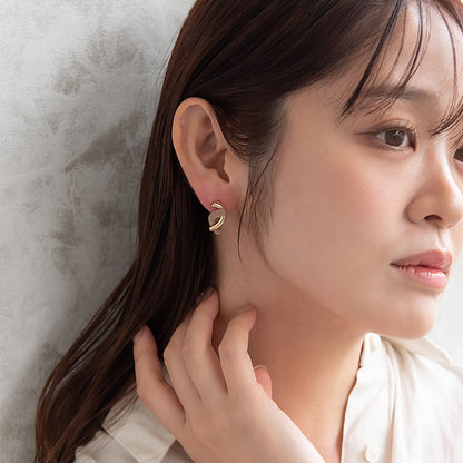 ピアス ニッケルフリー メタル フロッキー カラー カーブ ライン クロス チタンポスト スタッドピアス