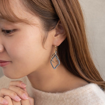 ピアス ニッケルフリー メタル フロッキー カラー ツイスト ロンバス チタンポスト スタッドピアス