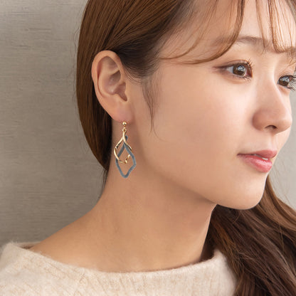 ピアス ニッケルフリー メタル フロッキー カラー ツイスト ロンバス チタンポスト スタッドピアス