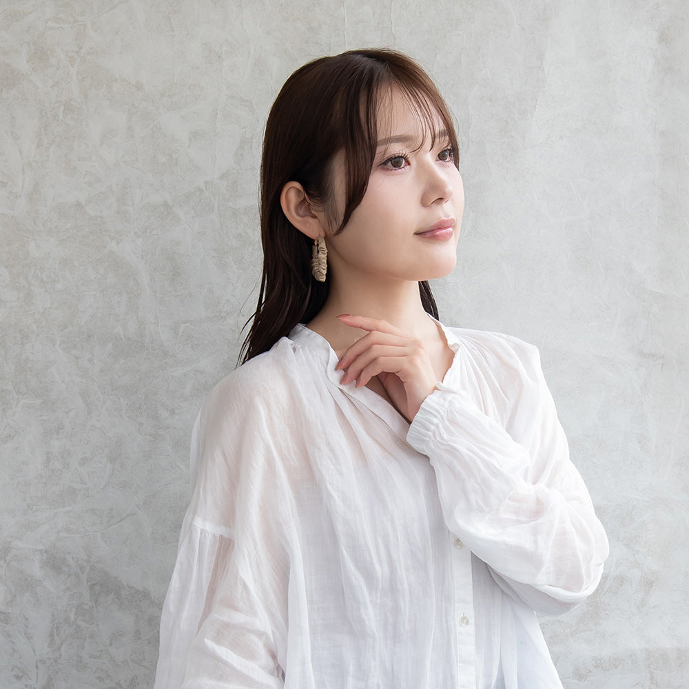 ピアス ニッケルフリー フェイクレザー ギャザー ベーシックカラー シルバー925ポスト フープピアス