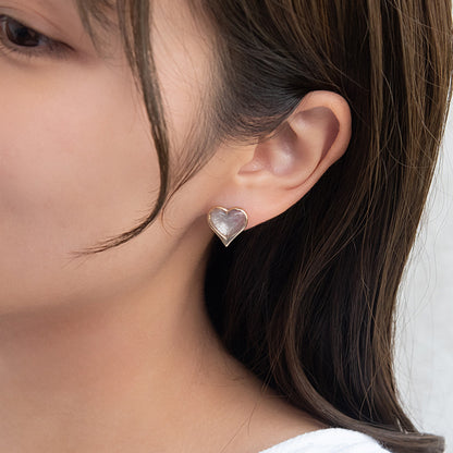 ピアス ニッケルフリー メタルフレーム ラメ くすみカラー ハート チタンポスト スタッドピアス