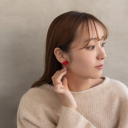 ピアス  ニッケルフリー ウール ハート チタンポスト スタッドピアス