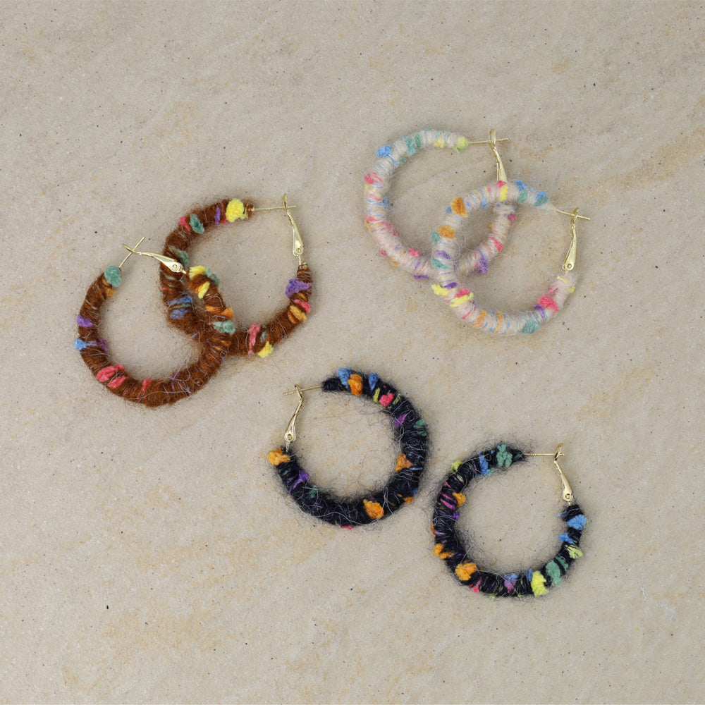 ピアス  ニッケルフリー 毛糸 フープピアス