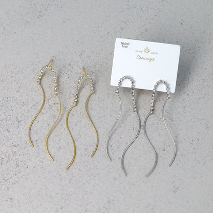 ピアス ニッケルフリー メタル ダブル ウェーブライン ストーン スタッドピアス