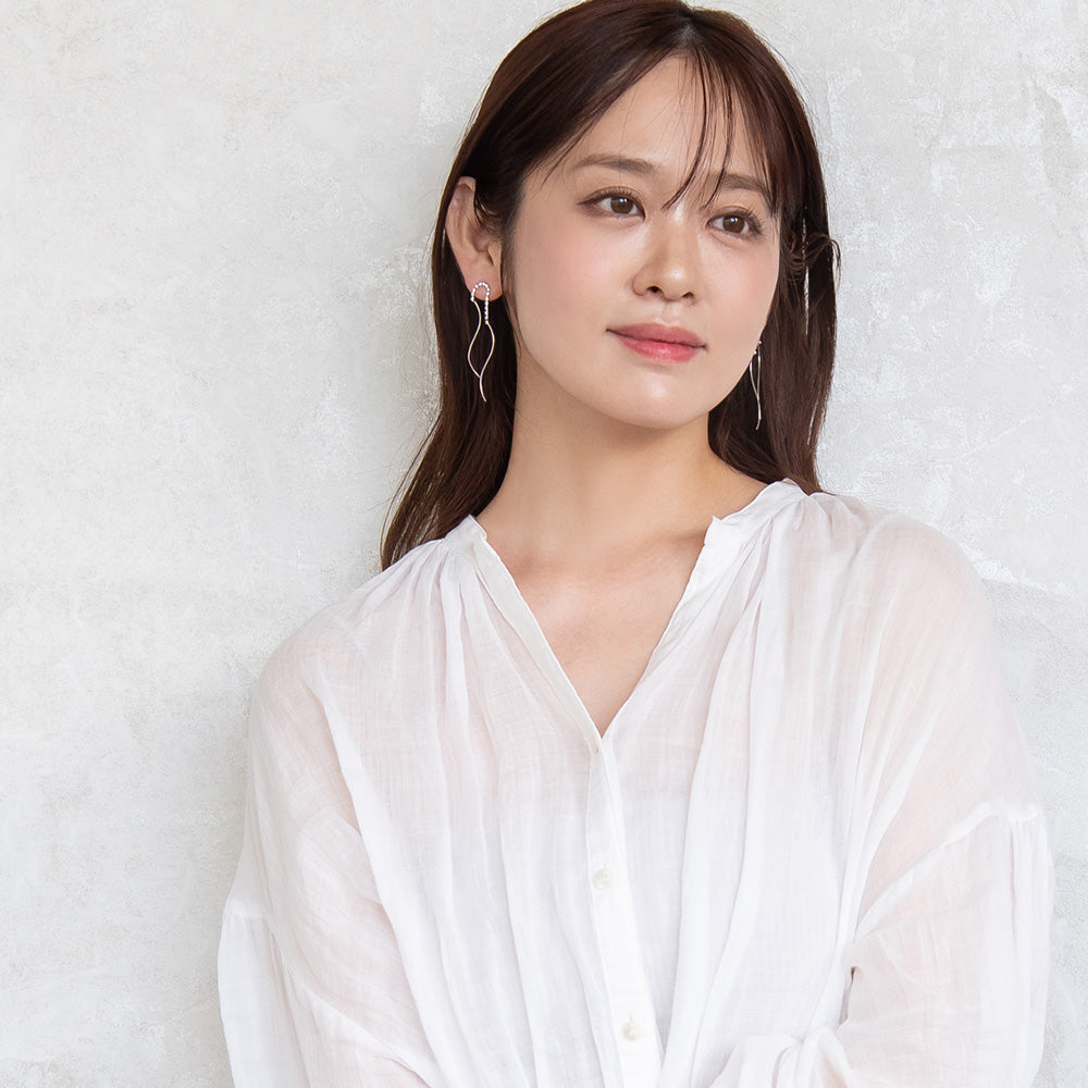 ピアス ニッケルフリー メタル ダブル ウェーブライン ストーン スタッドピアス