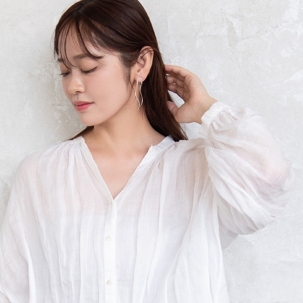 ピアス ニッケルフリー メタル ダブル ウェーブライン ストーン スタッドピアス