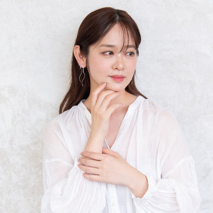 ピアス ニッケルフリー メタル ダブル ウェーブライン ストーン スタッドピアス