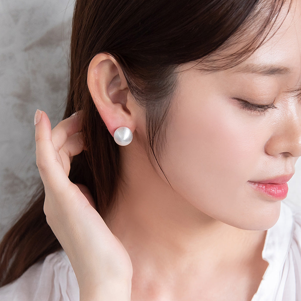 ピアス  ニッケルフリー neige. スフィア スタッドピアス