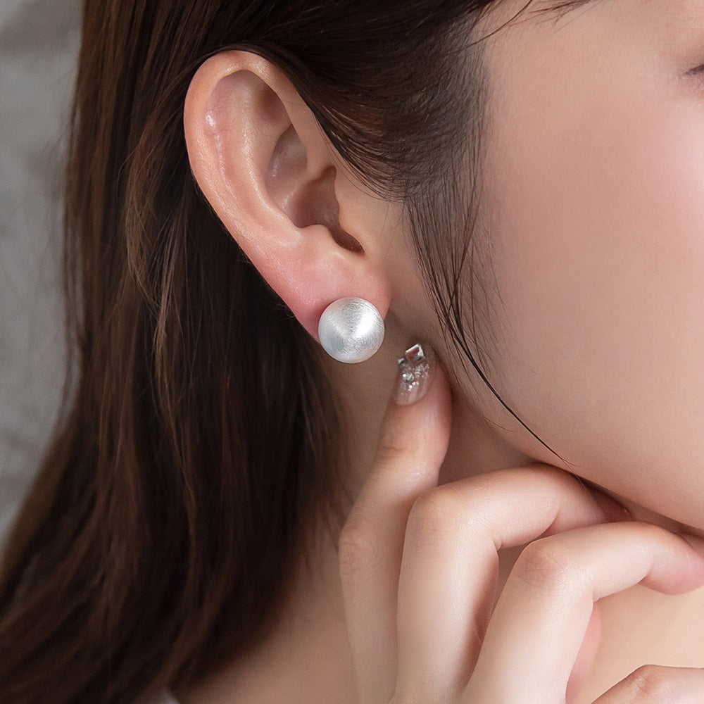 ピアス  ニッケルフリー neige. スフィア スタッドピアス