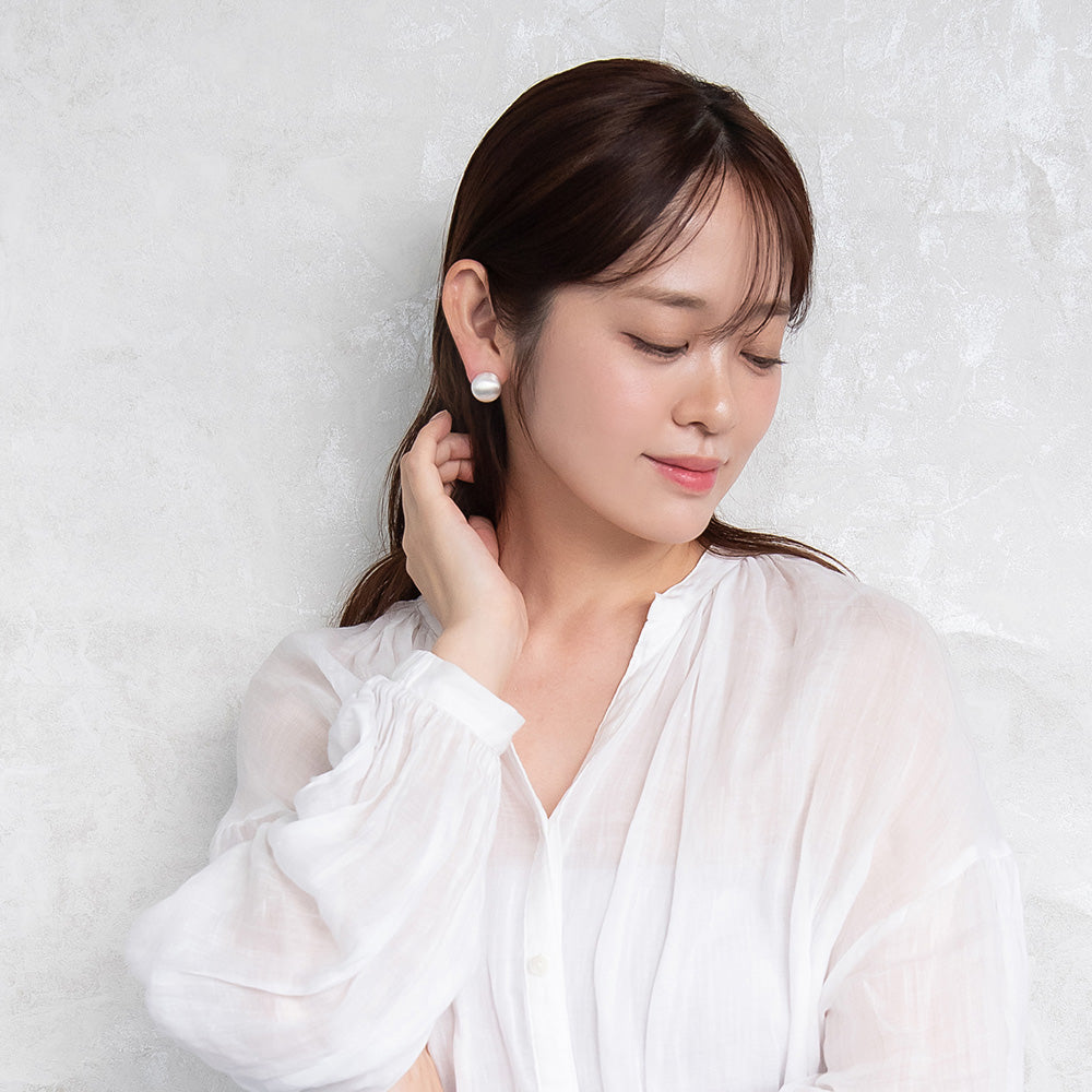 ピアス  ニッケルフリー neige. セミサークル スタッドピアス