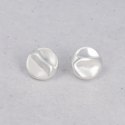 ピアス  ニッケルフリー neige. サークル 凸凹 スタッドピアス