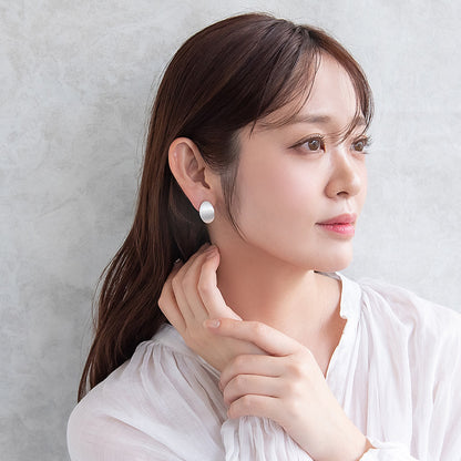 ピアス  ニッケルフリー neige. オーバル スタッドピアス