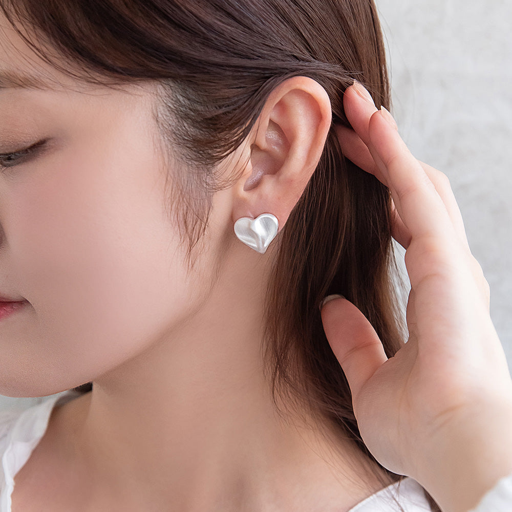 ピアス  ニッケルフリー neige. ハート 凹凸 スタッドピアス