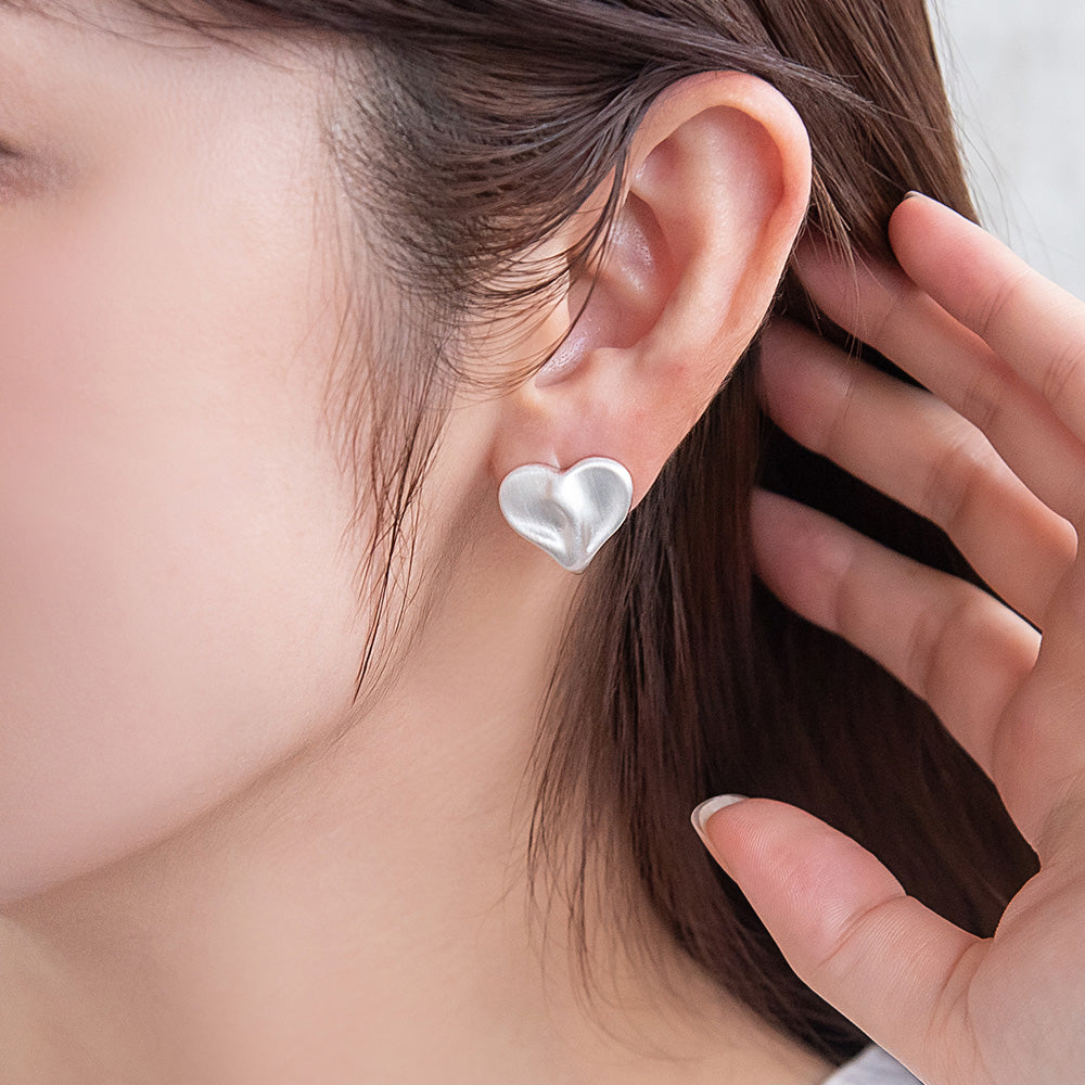 ピアス  ニッケルフリー neige. ハート 凹凸 スタッドピアス