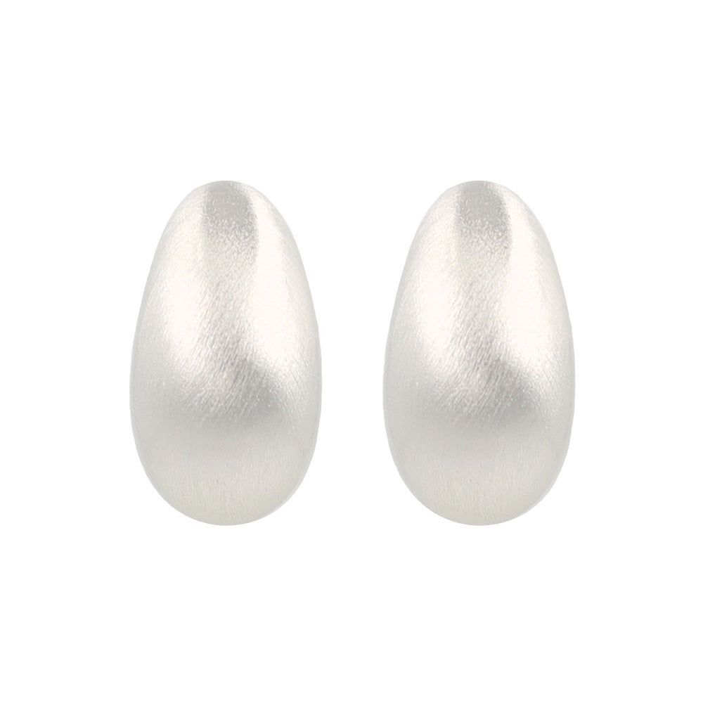 ピアス  ニッケルフリー neige. サイド クレッセントムーン スタッドピアス