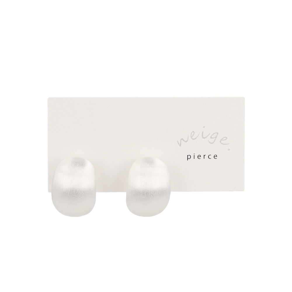 ピアス  ニッケルフリー neige. オーバル カーブ スタッドピアス