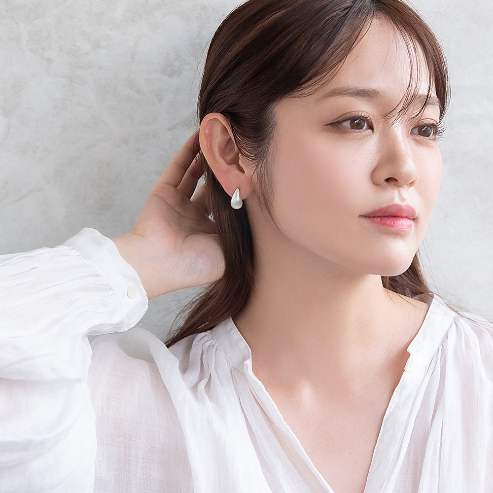 ピアス  ニッケルフリー neige. ドロップ スタッドピアス