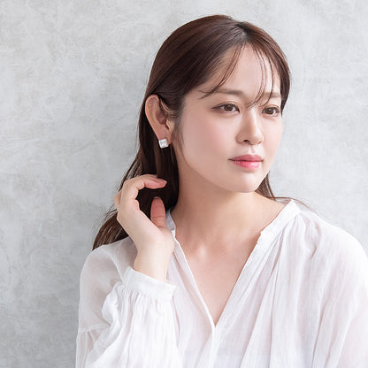 ピアス  ニッケルフリー neige. スクエア 凸凹 スタッドピアス