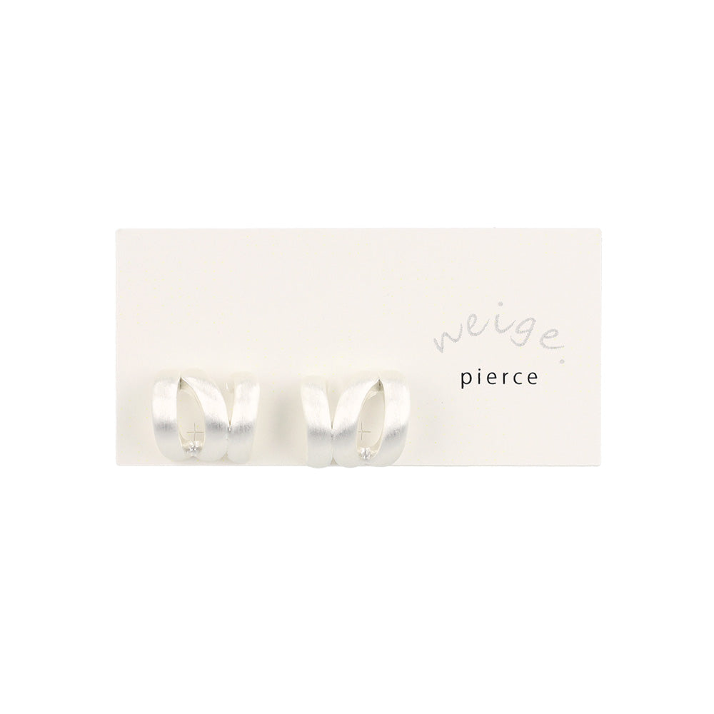 ピアス  ニッケルフリー neige. トリプル カーブライン スタッドピアス