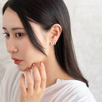 ピアス  ニッケルフリー neige. トリプル カーブライン スタッドピアス