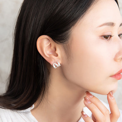 ピアス  ニッケルフリー neige. トリプル カーブライン スタッドピアス