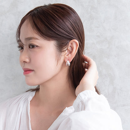 ピアス  ニッケルフリー neige. ダブル カーブライン スタッドピアス