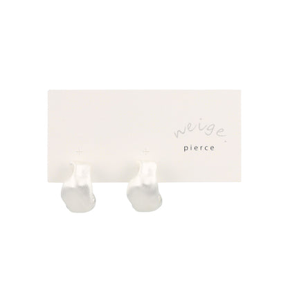 ピアス  ニッケルフリー neige. 凸凹 カーブ スタッドピアス